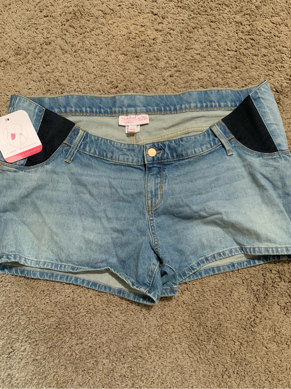 NWT Isabel Maternity Side Panel Light Denim Jean Shorts 16